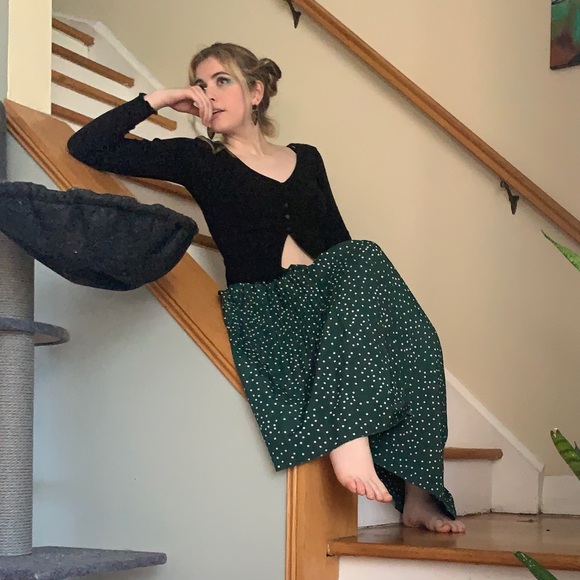 Meet your Posher, Holly - Picture 2 of 4